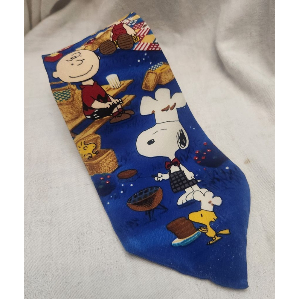 Peanuts Characters Vintage Necktie Bar B Que Picnic 
#Snoopy
#CharlieBrown
